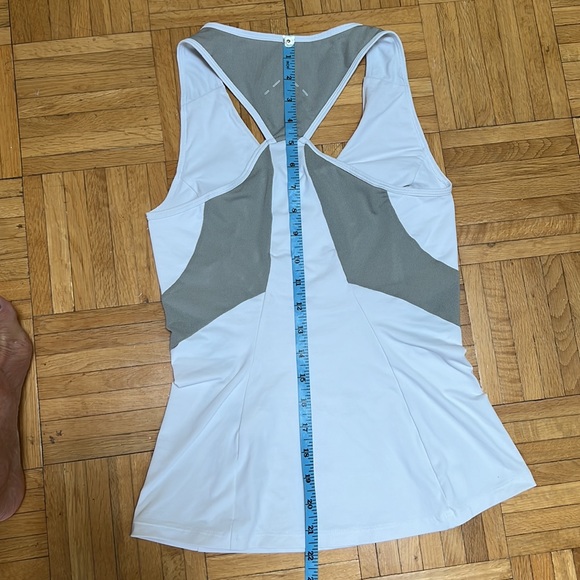 ASICS top, size XS - Picture 8 of 10